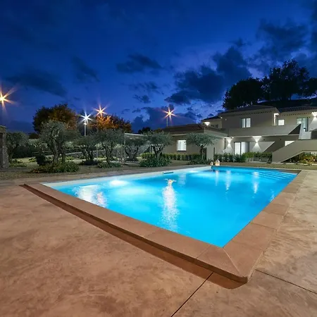 Апарт-отель Il Casale Di Monacella Санта-Венерина