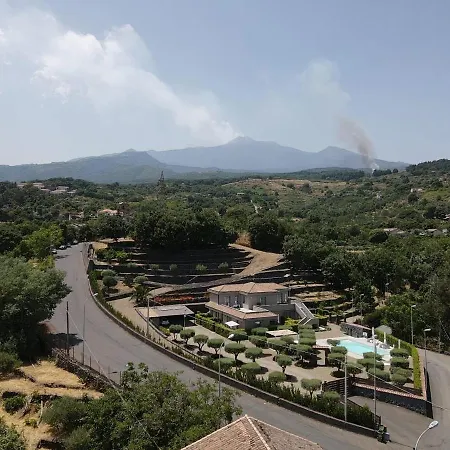 Il Casale Di Monacella Aparthotel Santa Venerina